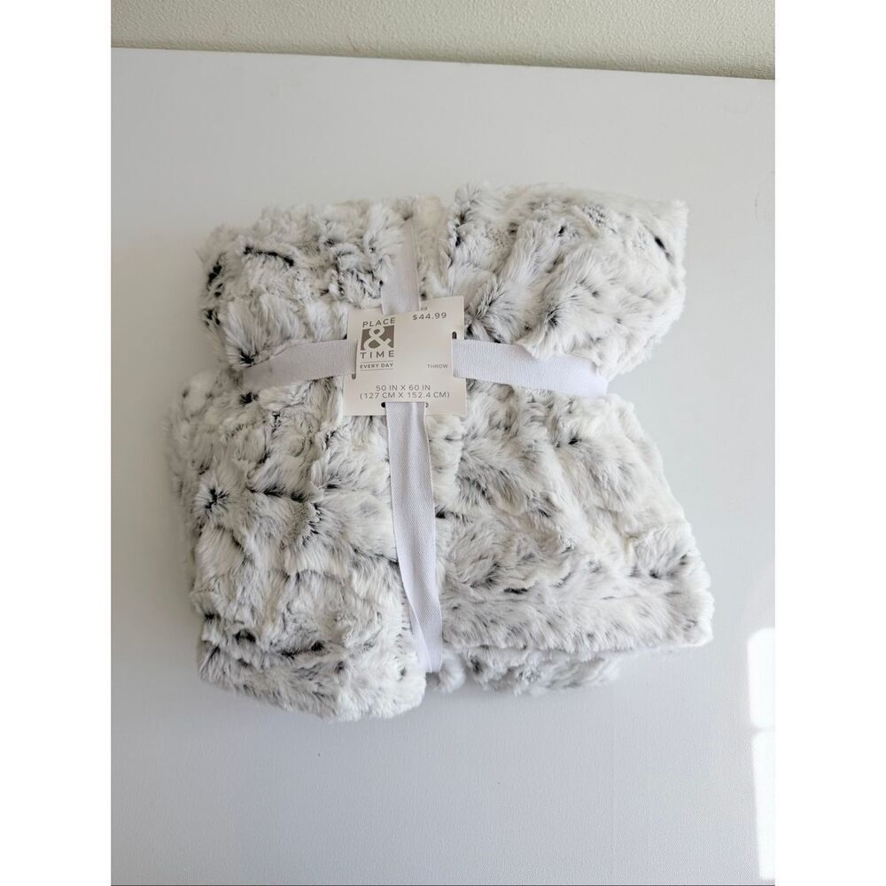 Place & Time Everyday Throw Blanket, 50 x 60, Faux Fur, Plush, Cozy
